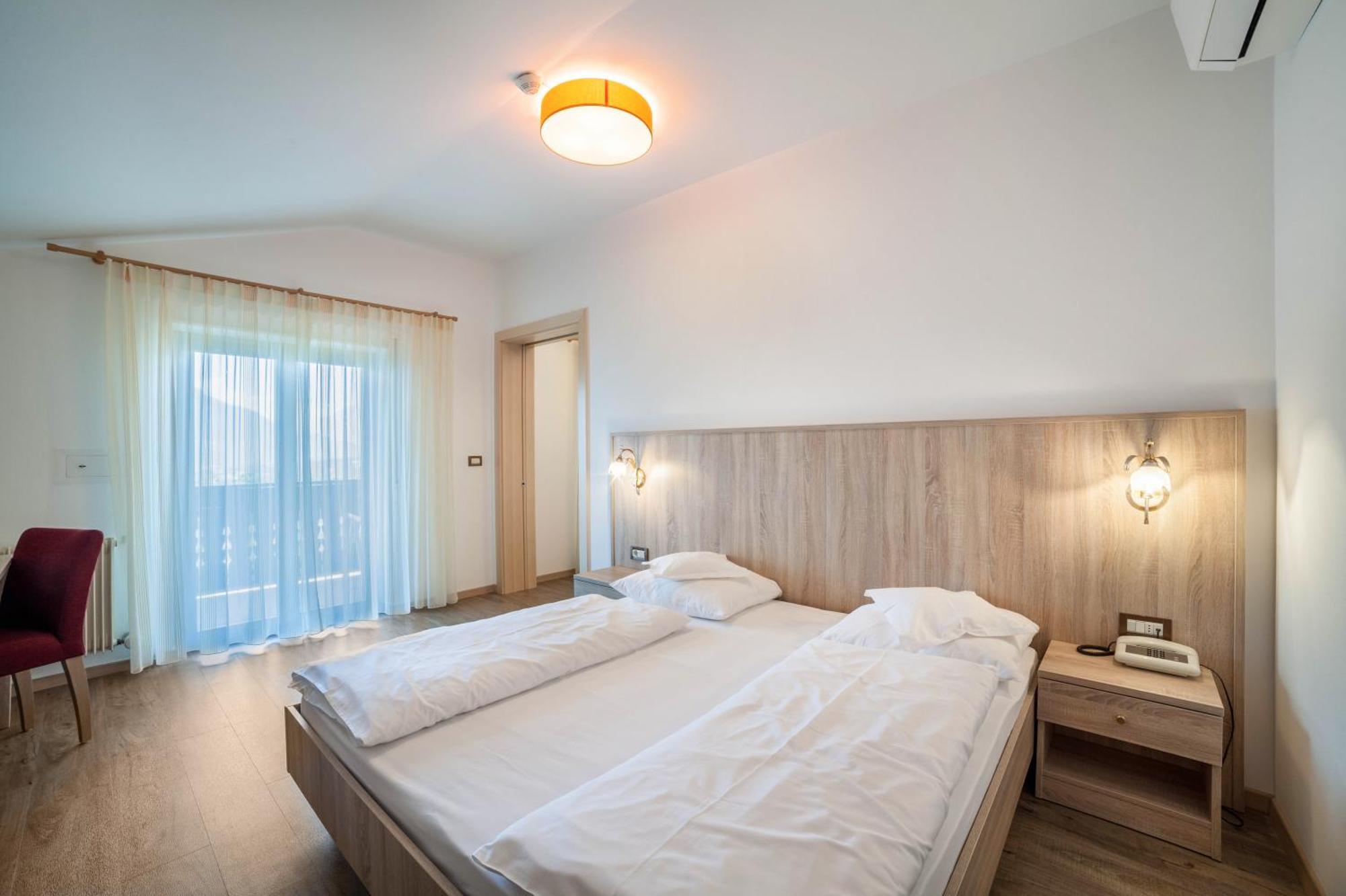 Hotel-Garni Appartement Gartenheim Шена Екстериор снимка